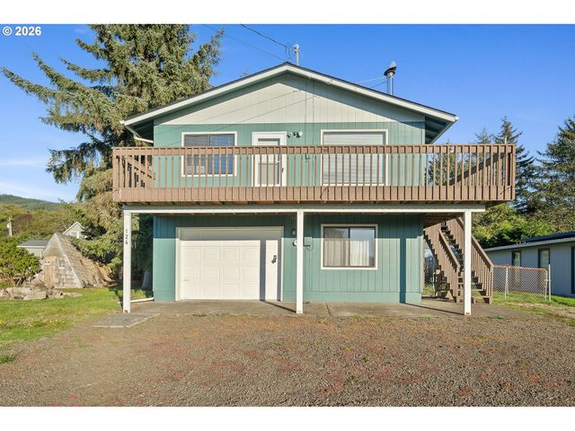 126 N HARBOR St, Rockaway Beach, OR 97136