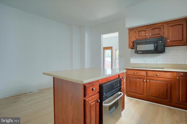 2745 BOAS ST, Harrisburg, PA 17103
