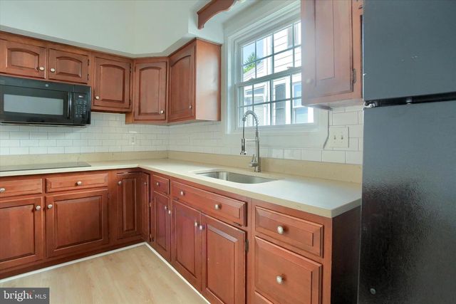 2745 BOAS ST, Harrisburg, PA 17103