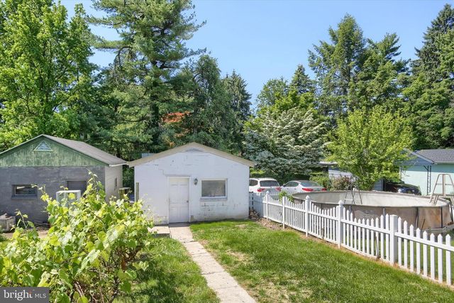 2745 BOAS ST, Harrisburg, PA 17103