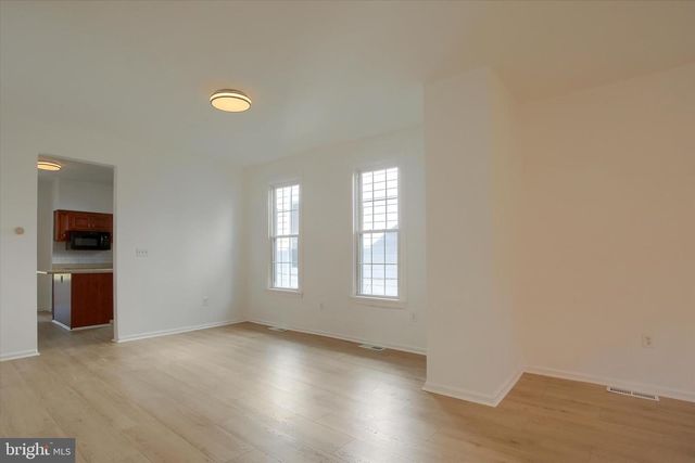 2745 BOAS ST, Harrisburg, PA 17103