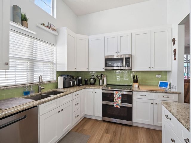 3779 HOLSTON WAY, Orlando, FL 32812