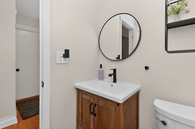 833 Brookside Drive, Bartlett, IL 60103