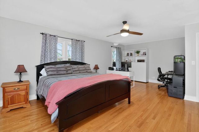 833 Brookside Drive, Bartlett, IL 60103