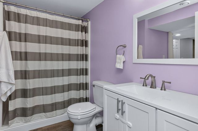 833 Brookside Drive, Bartlett, IL 60103