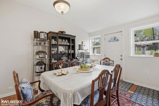 1439 Courtland Boulevard, Rochester Hills, MI 48307