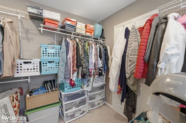 1439 Courtland Boulevard, Rochester Hills, MI 48307