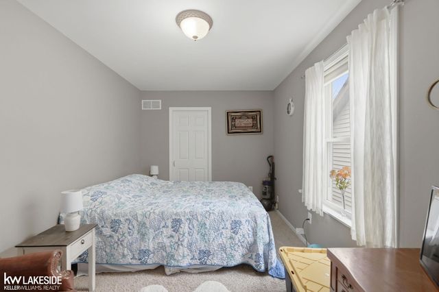 1439 Courtland Boulevard, Rochester Hills, MI 48307