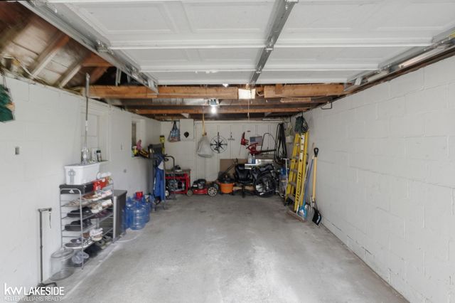 1439 Courtland Boulevard, Rochester Hills, MI 48307