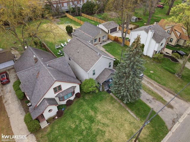 1439 Courtland Boulevard, Rochester Hills, MI 48307