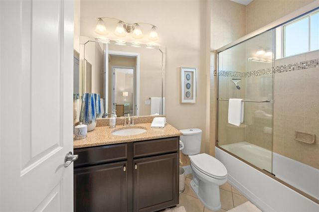 229 SAPPHIRE LAKE DRIVE 201, Bradenton, FL 34209