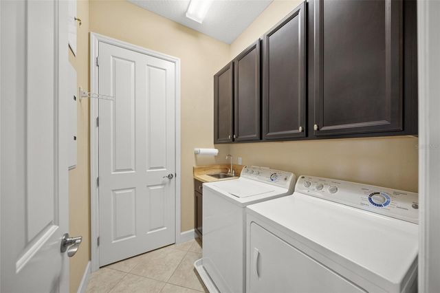 229 SAPPHIRE LAKE DRIVE 201, Bradenton, FL 34209