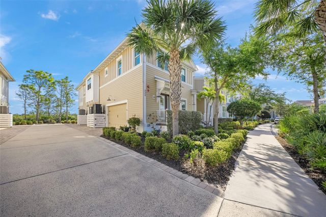 229 SAPPHIRE LAKE DRIVE 201, Bradenton, FL 34209