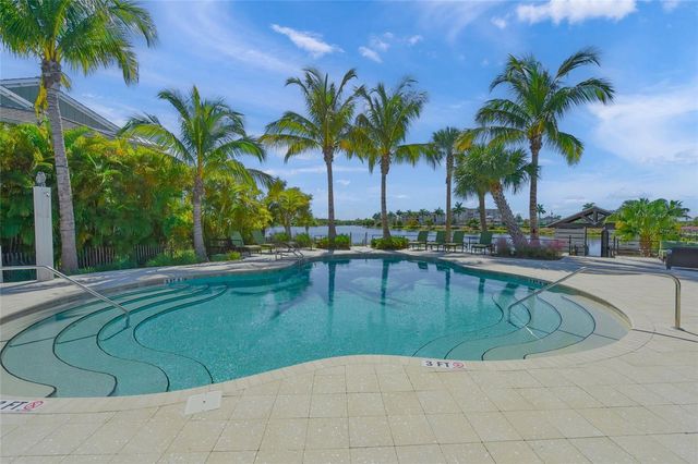 229 SAPPHIRE LAKE DRIVE 201, Bradenton, FL 34209