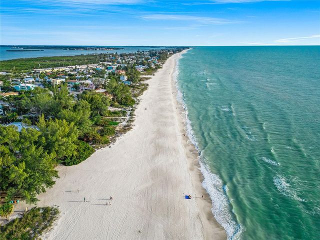 229 SAPPHIRE LAKE DRIVE 201, Bradenton, FL 34209