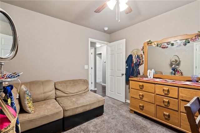 913 Windsor Court, Gentry, AR 72734