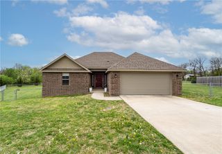 913 Windsor Court, Gentry, AR 72734