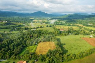 3435 Valley View Road, Sevierville, TN 37862