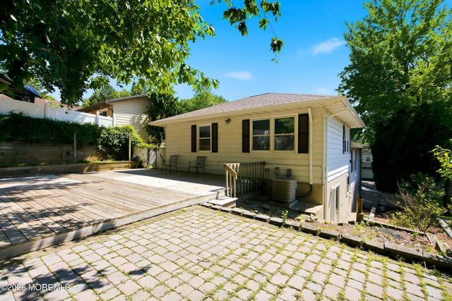 444 W Lookout Avenue, Hackensack, NJ 07601