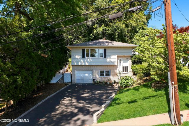 444 W Lookout Avenue, Hackensack, NJ 07601