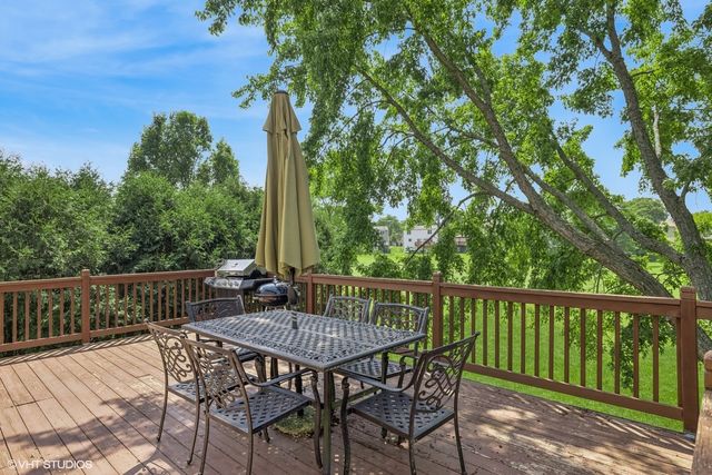 5110 Chambers Drive, Hoffman Estates, IL 60010