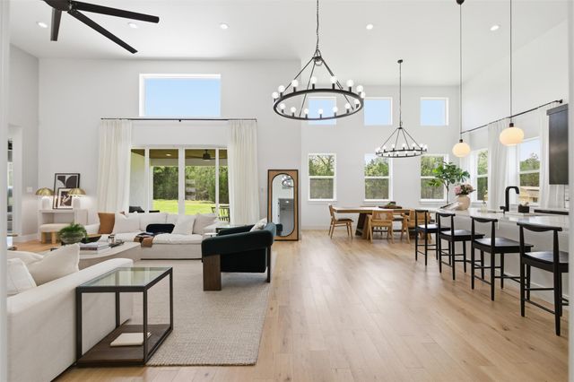 307 Chisholm TRL, Bastrop, TX 78602