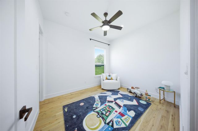 307 Chisholm TRL, Bastrop, TX 78602
