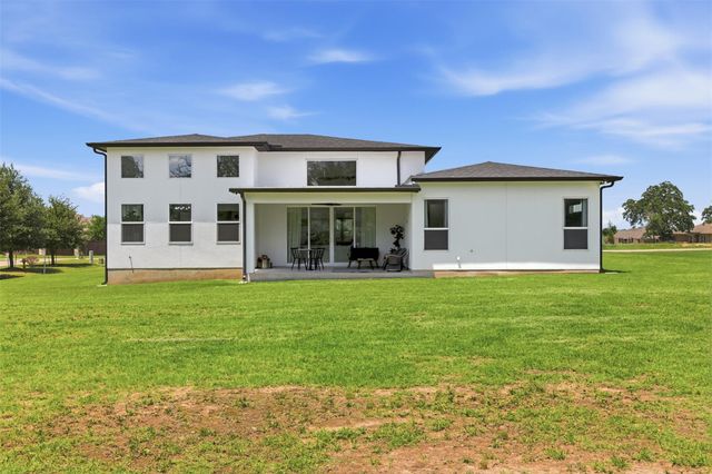 307 Chisholm TRL, Bastrop, TX 78602