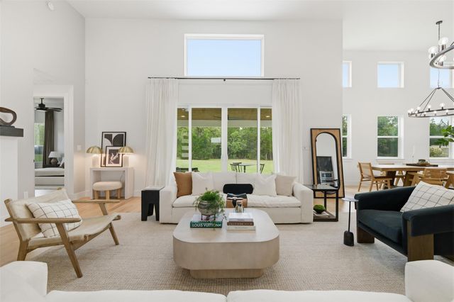 307 Chisholm TRL, Bastrop, TX 78602