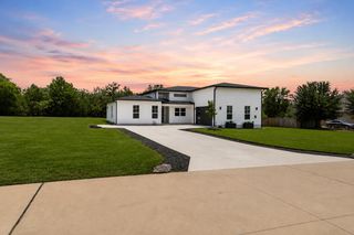 307 Chisholm TRL, Bastrop, TX 78602