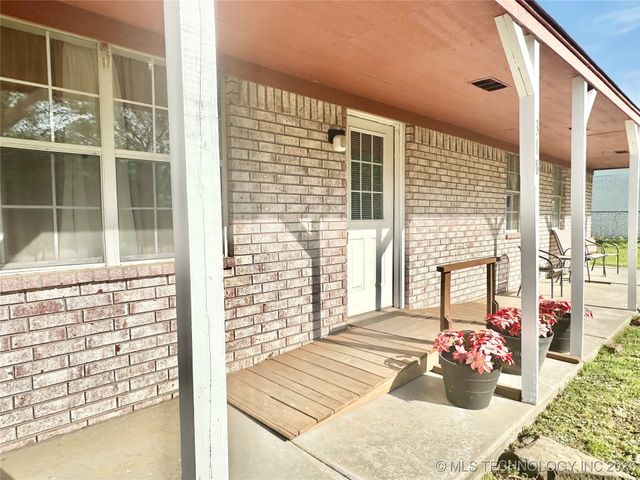 318 Ted Allen Lane, Stigler, OK 74462