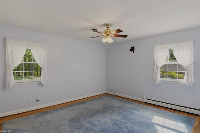 707 Fairidge Drive, Jamestown, NC 27282