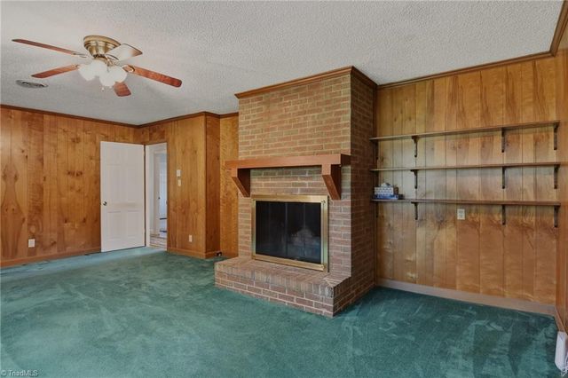 707 Fairidge Drive, Jamestown, NC 27282