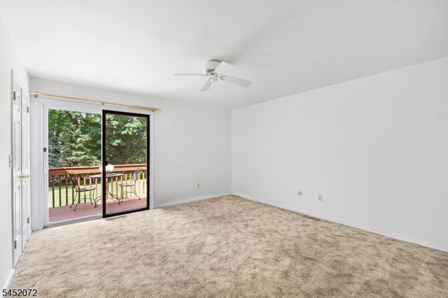 79 Carriage Ln, Sparta Twp., NJ 07871