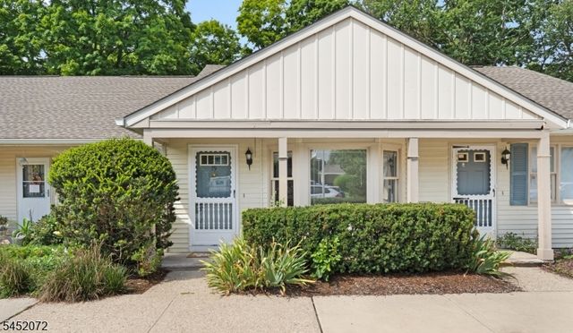 79 Carriage Ln, Sparta Twp., NJ 07871