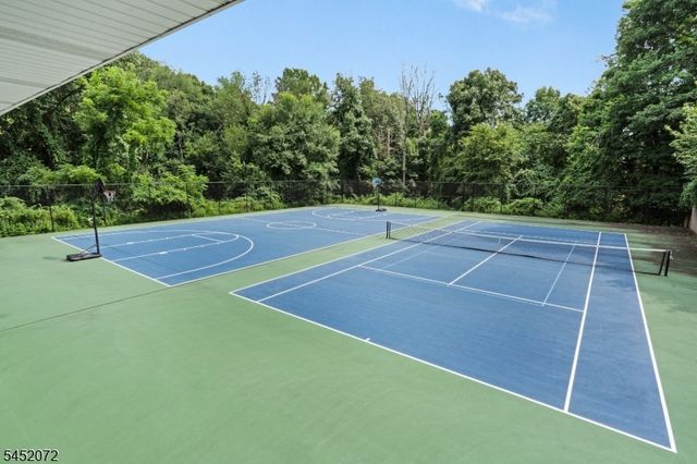79 Carriage Ln, Sparta Twp., NJ 07871