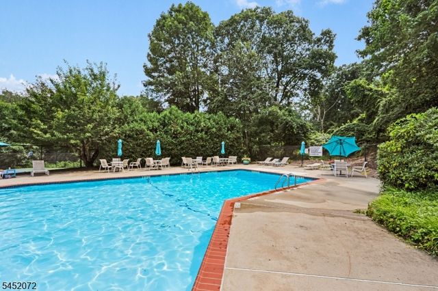 79 Carriage Ln, Sparta Twp., NJ 07871