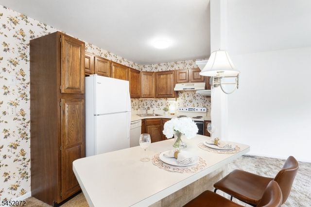 79 Carriage Ln, Sparta Twp., NJ 07871