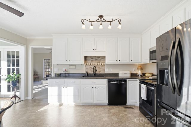 209 Fox Fire Run, Gastonia, NC 28052