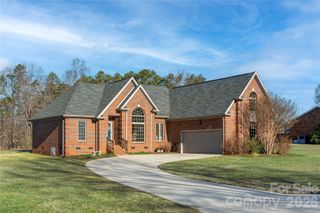 209 Fox Fire Run, Gastonia, NC 28052