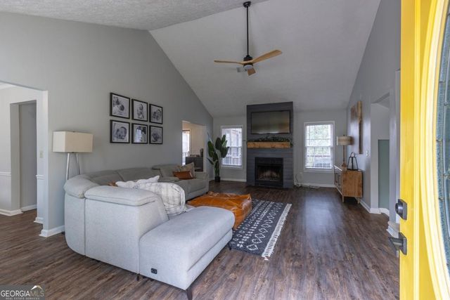 2248 Arbor Forest Trail SW, Marietta, GA 30064