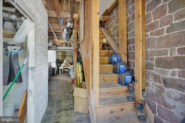 34 WESTLEY RD, Mohnton, PA 19540