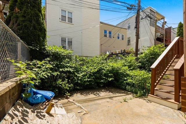 43 Morris St, Boston, MA 02128