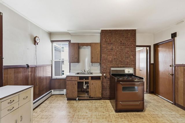 43 Morris St, Boston, MA 02128