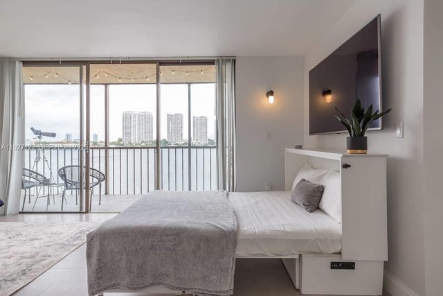 17600 N Bay Rd N403, Sunny Isles Beach, FL 33160