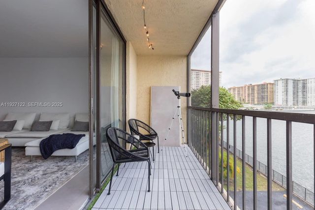 17600 N Bay Rd N403, Sunny Isles Beach, FL 33160