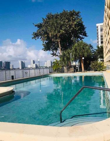 17600 N Bay Rd N403, Sunny Isles Beach, FL 33160