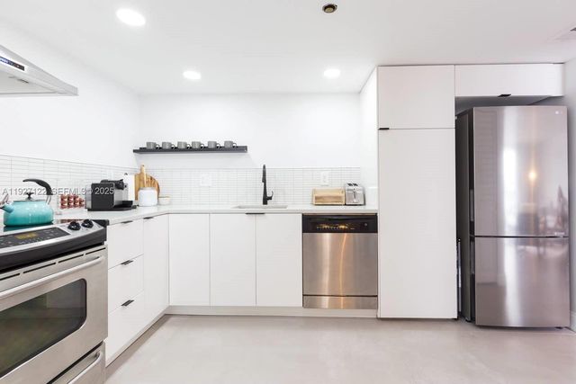 17600 N Bay Rd N403, Sunny Isles Beach, FL 33160