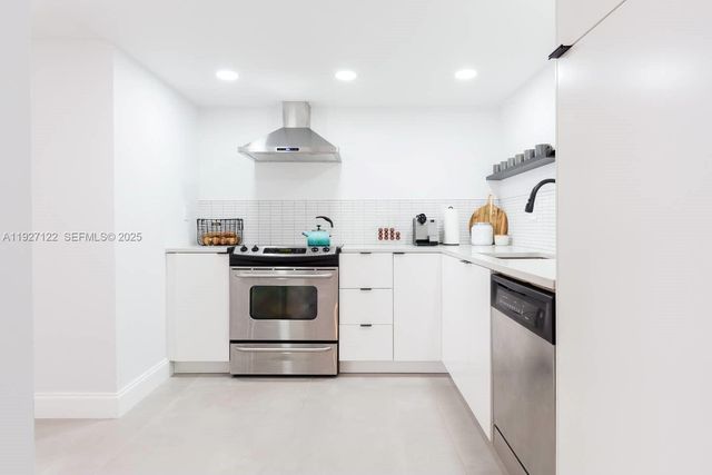 17600 N Bay Rd N403, Sunny Isles Beach, FL 33160