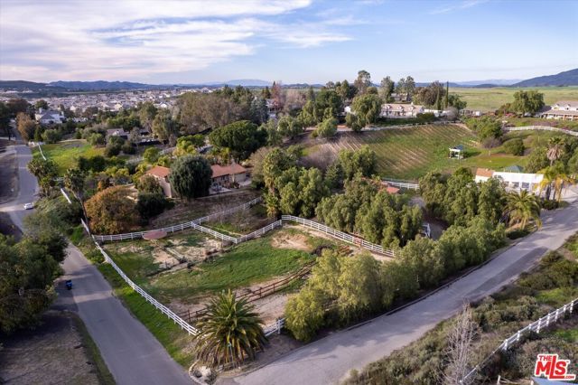 39700 Avenida Arizona, Temecula, CA 92591